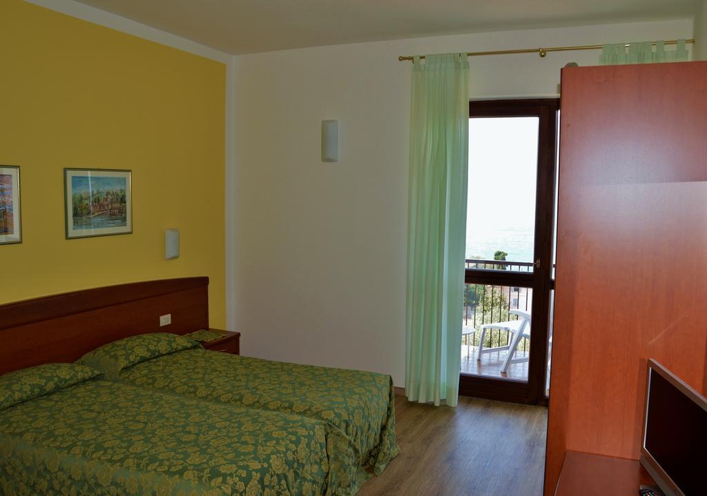 Hotel Garni Selene Malcesine Room photo
